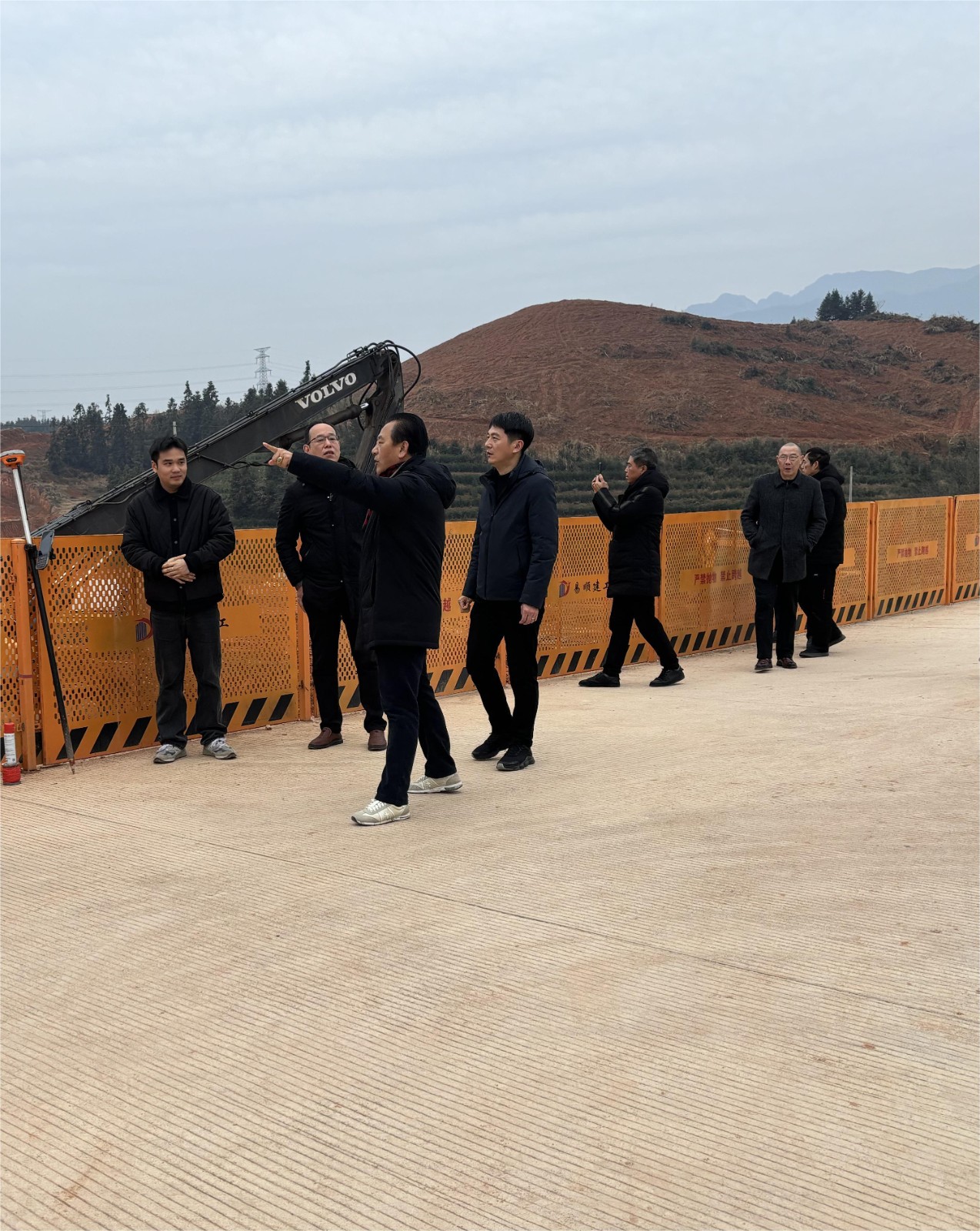 寒冬送溫暖，情意暖人心！