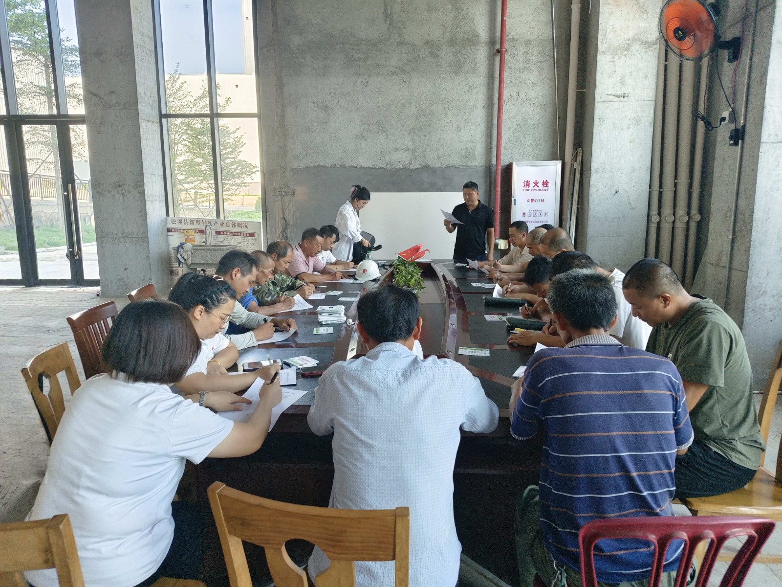 強(qiáng)化工傷預(yù)防培訓(xùn)，織密安全防護(hù)網(wǎng)